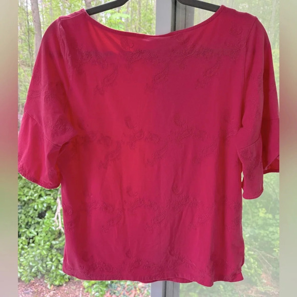 Rafaella L Pink Top w/Embroidered Paisley design. Round neck, flounce elbow. - Picture 5 of 6